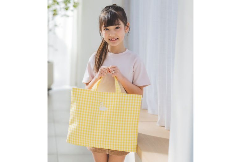 ♡bojji 人気バッグ　馬　トートバッグ　レッスンバック 白馬刺繍のレッスンバッグ/ホワイトドットネイビー – bojji 公式