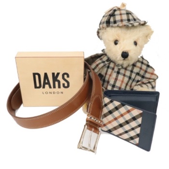 ダックス DAKS テディベア 非売品 130周年記念特別デザイン ダックス革小物フェア | 売場ニュース | 阪神梅田本店 | 阪神百貨店